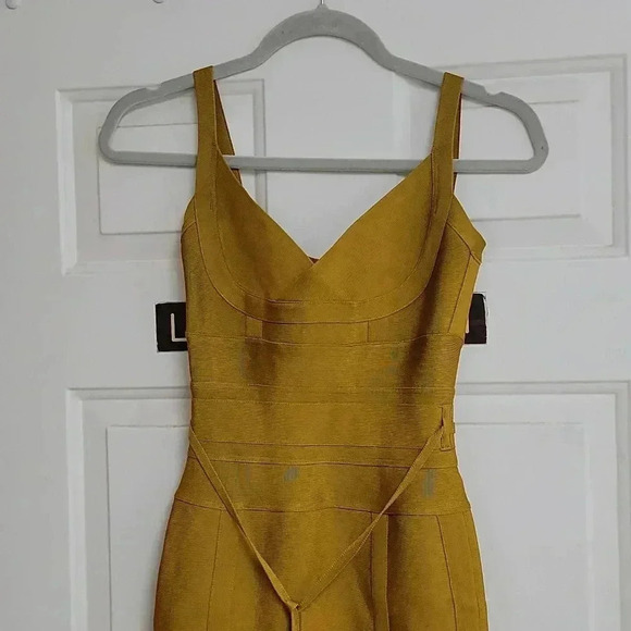 House of CB London BELICE GINGER TIE WAIST BANDAGE DRESS - Picture 4 of 13